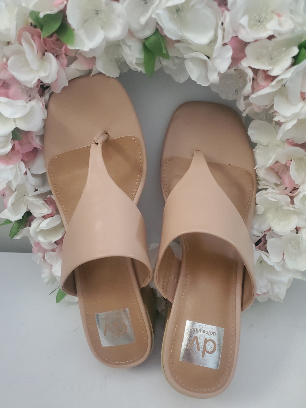 Dolce Vita Beige Square-Toe Thong Mules - Picture 2 of 6
